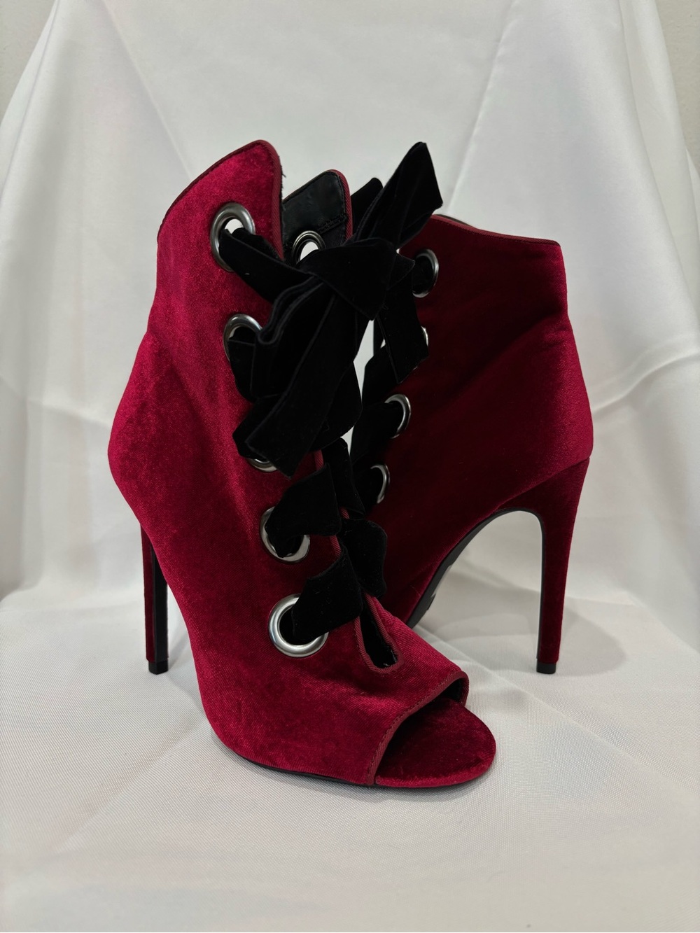 Wild Diva Red Velvet Lace-Up Peep Toe Heels Size US 6.5